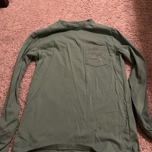 Vineyard Vines long sleeve.